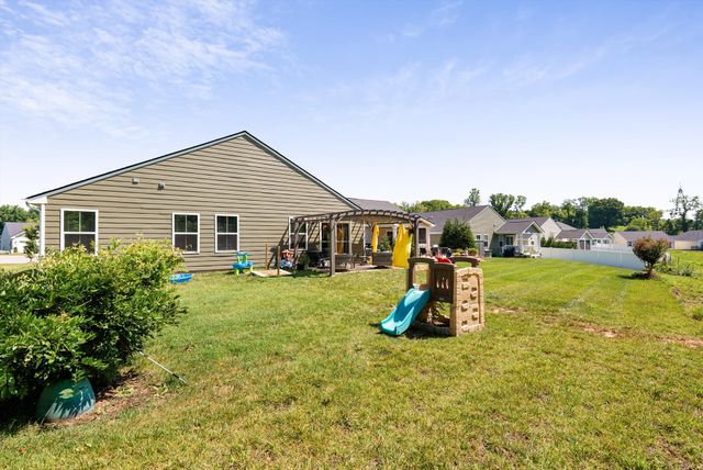 813 Rae Dr, Columbia, TN 38401