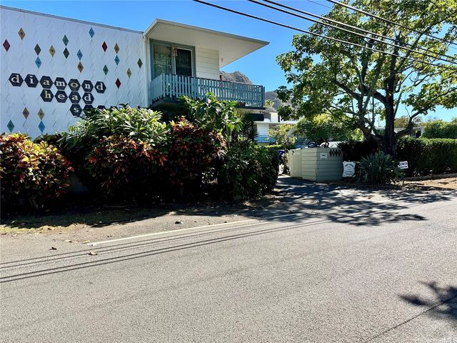 3824 Leahi Avenue 106, Honolulu, HI 96815