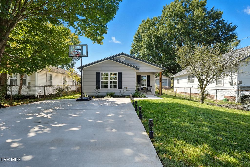 626 Riverside Avenue, Kingsport, TN 37660