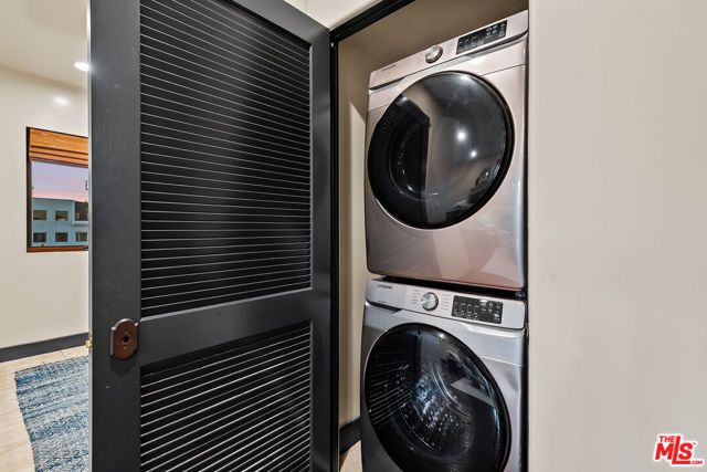 1215 Armacost Avenue 403, Los Angeles, CA 90025