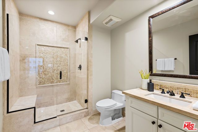 1215 Armacost Avenue 403, Los Angeles, CA 90025