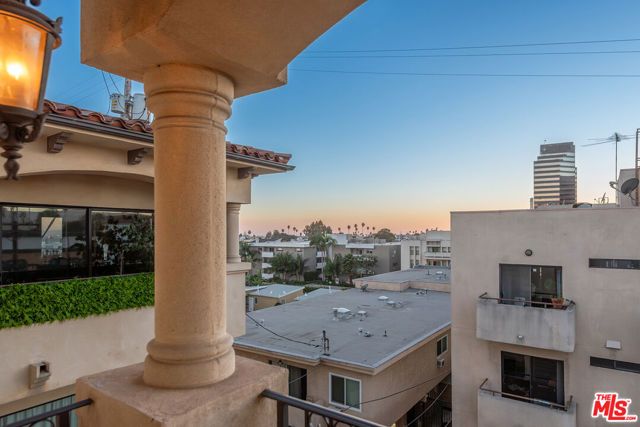 1215 Armacost Avenue 403, Los Angeles, CA 90025