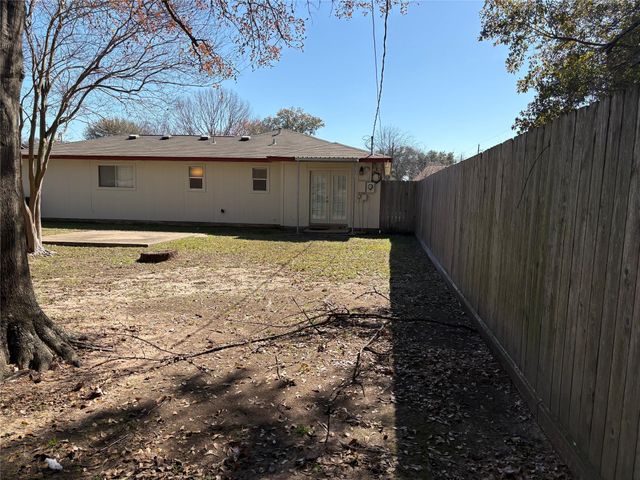 1007 Stoneleigh Court, Tomball, TX 77375