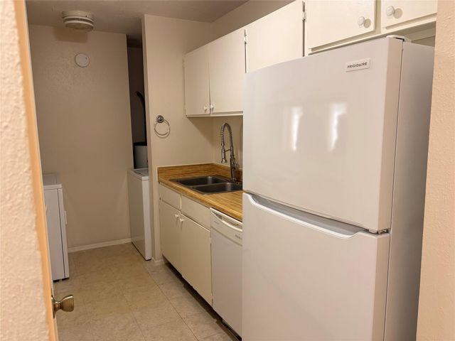 1007 Stoneleigh Court, Tomball, TX 77375