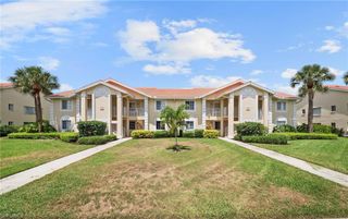 7761 Jewel LN 102, Naples, FL 34109