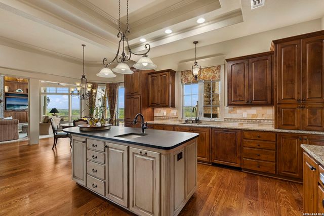 185 River Crossing, Boerne, TX 78006