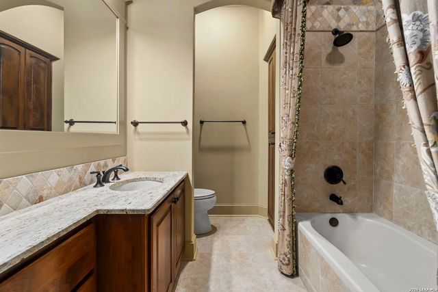 185 River Crossing, Boerne, TX 78006
