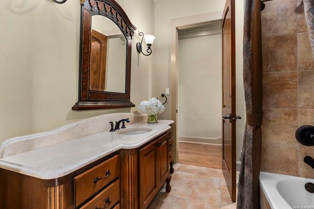 185 River Crossing, Boerne, TX 78006