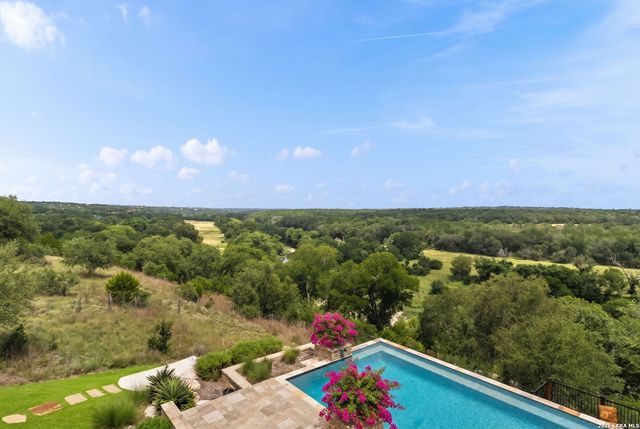 185 River Crossing, Boerne, TX 78006