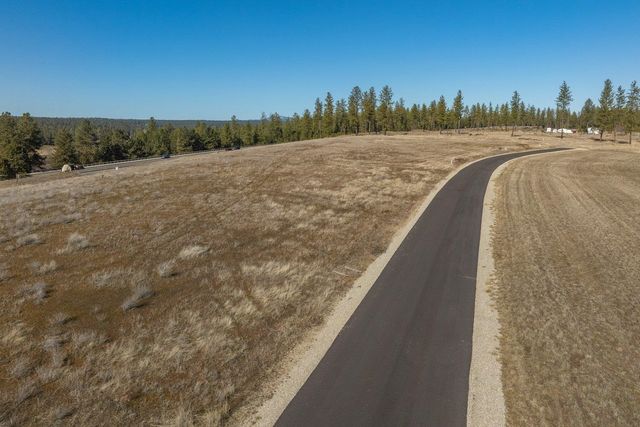 31912 N Zander Ln, Chattaroy, WA 99003