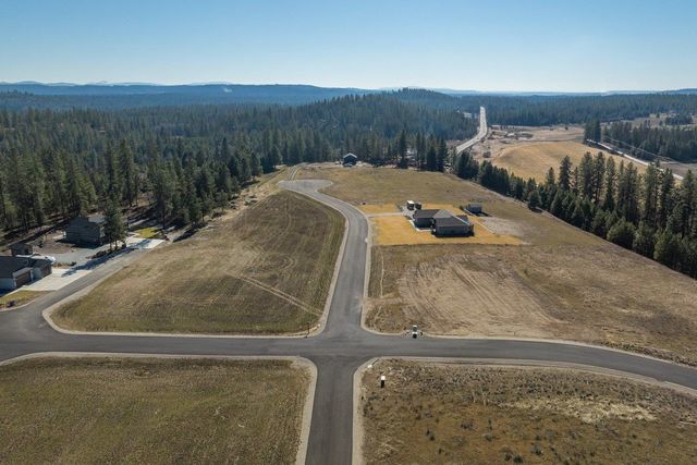 31912 N Zander Ln, Chattaroy, WA 99003