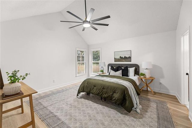 8300 Grant Avenue, Overland Park, KS 66212