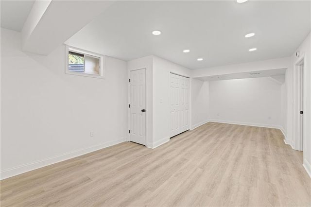 8300 Grant Avenue, Overland Park, KS 66212