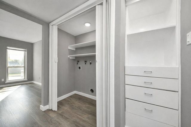 6311 Riverview Way, Houston, TX 77057