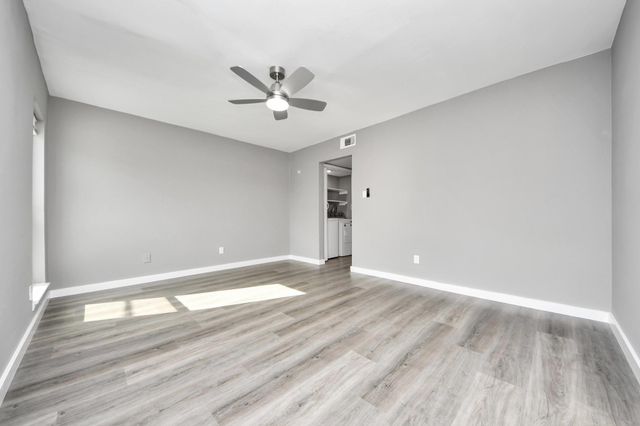 6311 Riverview Way, Houston, TX 77057