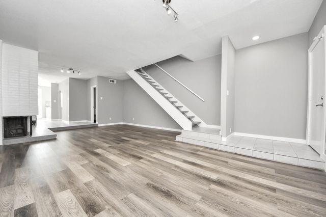 6311 Riverview Way, Houston, TX 77057