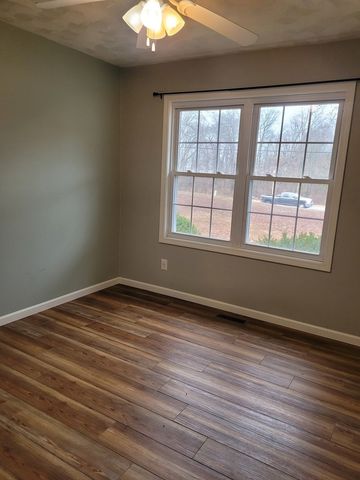 5354 E Il Highway 15 Highway, Woodlawn, IL 62898