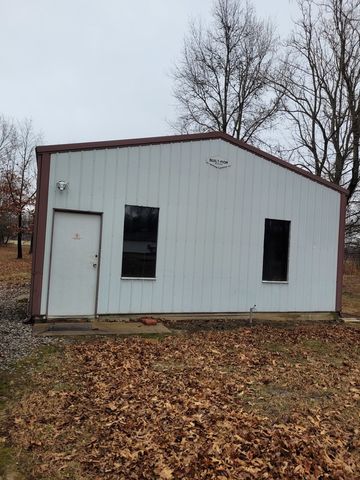 5354 E Il Highway 15 Highway, Woodlawn, IL 62898