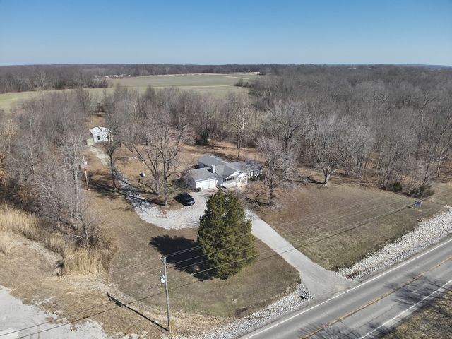 5354 E Il Highway 15 Highway, Woodlawn, IL 62898