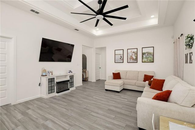6113 N Rayo Del Sol Street, Edinburg, TX 78542