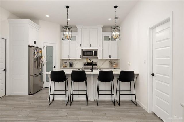 6113 N Rayo Del Sol Street, Edinburg, TX 78542