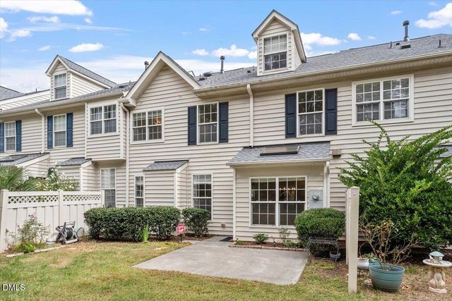 11013 Maplecroft Court, Raleigh, NC 27617