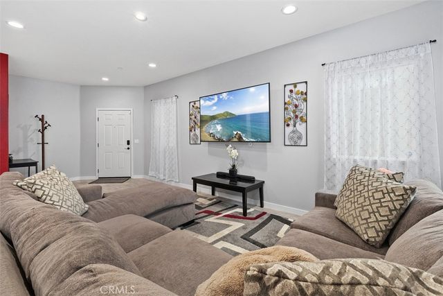 27482 Basalt, Moreno Valley, CA 92555
