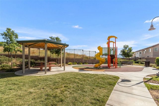 27482 Basalt, Moreno Valley, CA 92555