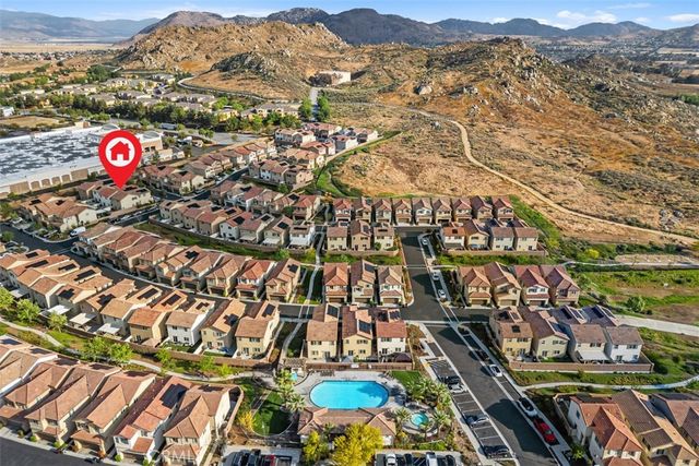 27482 Basalt, Moreno Valley, CA 92555