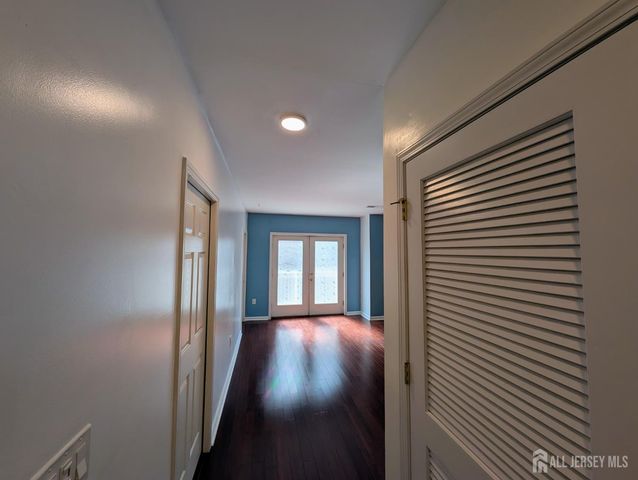 368 Rector Street 419, Perth Amboy, NJ 08861