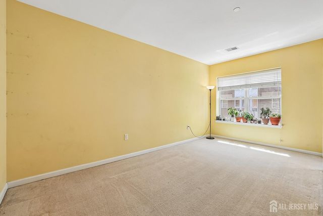 368 Rector Street 419, Perth Amboy, NJ 08861