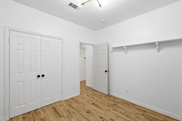 2422 Black Spruce Court, Arlington, TX 76001