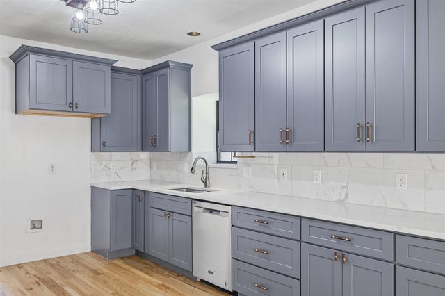 2422 Black Spruce Court, Arlington, TX 76001