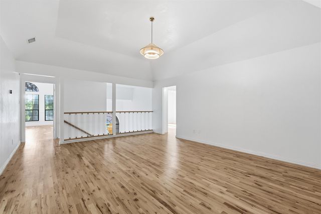 2422 Black Spruce Court, Arlington, TX 76001