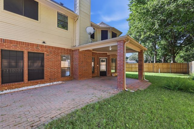 2422 Black Spruce Court, Arlington, TX 76001
