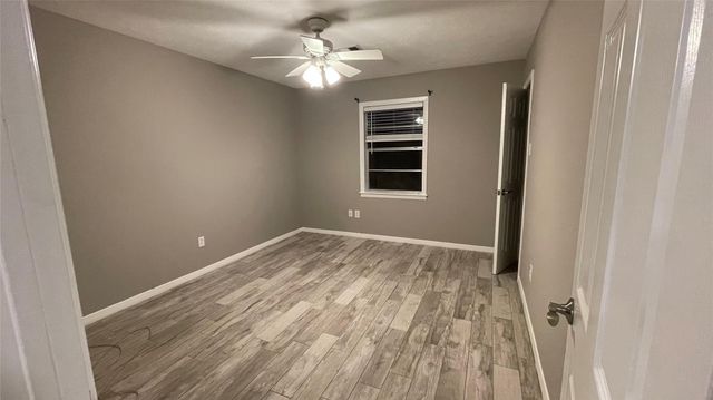 3500 Barbers Hill Road, Highlands, TX 77562