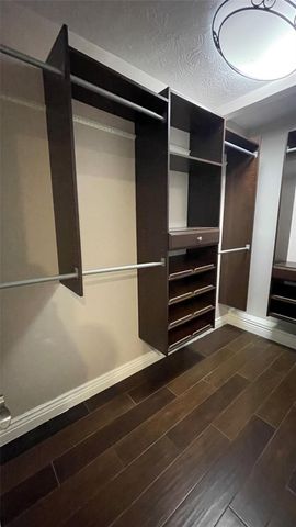 3500 Barbers Hill Road, Highlands, TX 77562