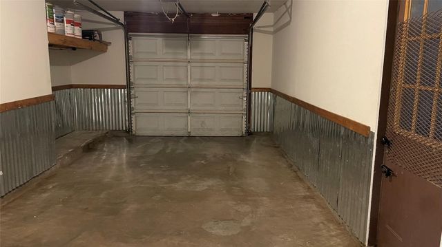 3500 Barbers Hill Road, Highlands, TX 77562