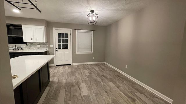 3500 Barbers Hill Road, Highlands, TX 77562