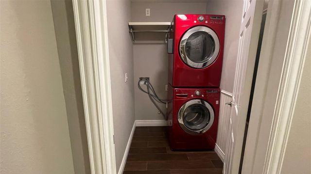 3500 Barbers Hill Road, Highlands, TX 77562