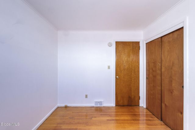 26 Link Street, Albany, NY 12208