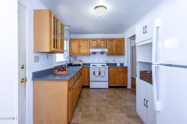 26 Link Street, Albany, NY 12208
