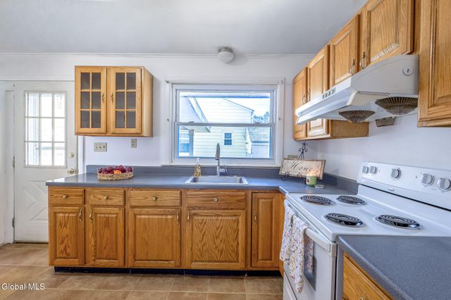 26 Link Street, Albany, NY 12208