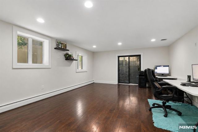 1627 John Street A, Fort Lee, NJ 07024