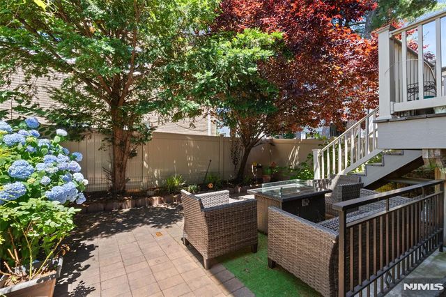 1627 John Street A, Fort Lee, NJ 07024