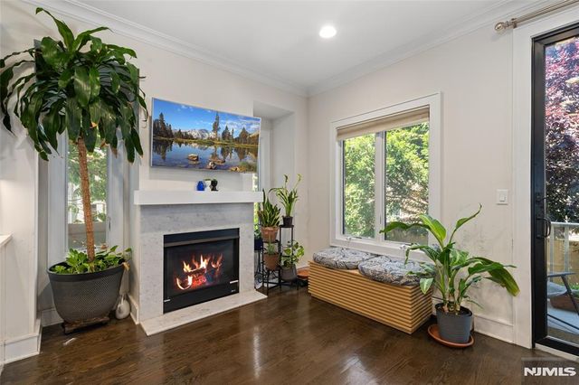 1627 John Street A, Fort Lee, NJ 07024