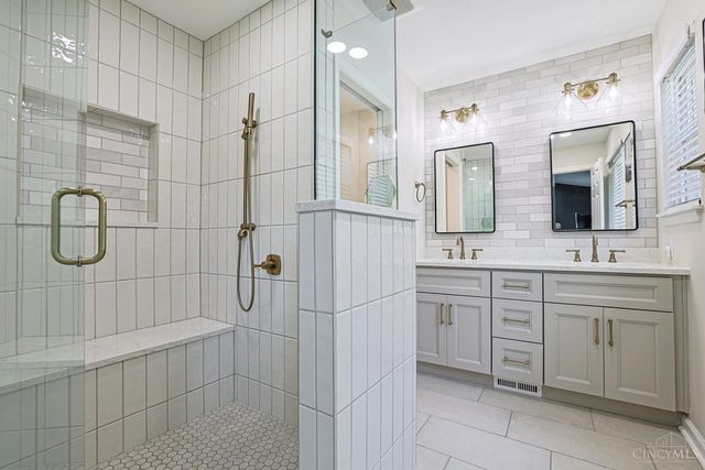 10100 Humphrey Road, Symmes Twp, OH 45242