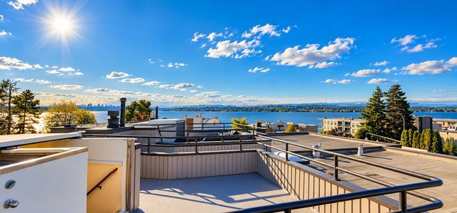10108 NE 63rd Street, Kirkland, WA 98033