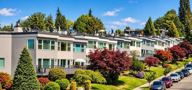 10108 NE 63rd Street, Kirkland, WA 98033
