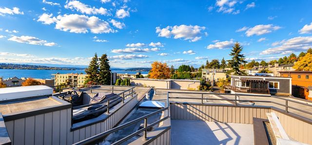 10108 NE 63rd Street, Kirkland, WA 98033